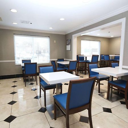 Baymont By Wyndham Lithia Springs Atlanta Hotel Bagian luar foto
