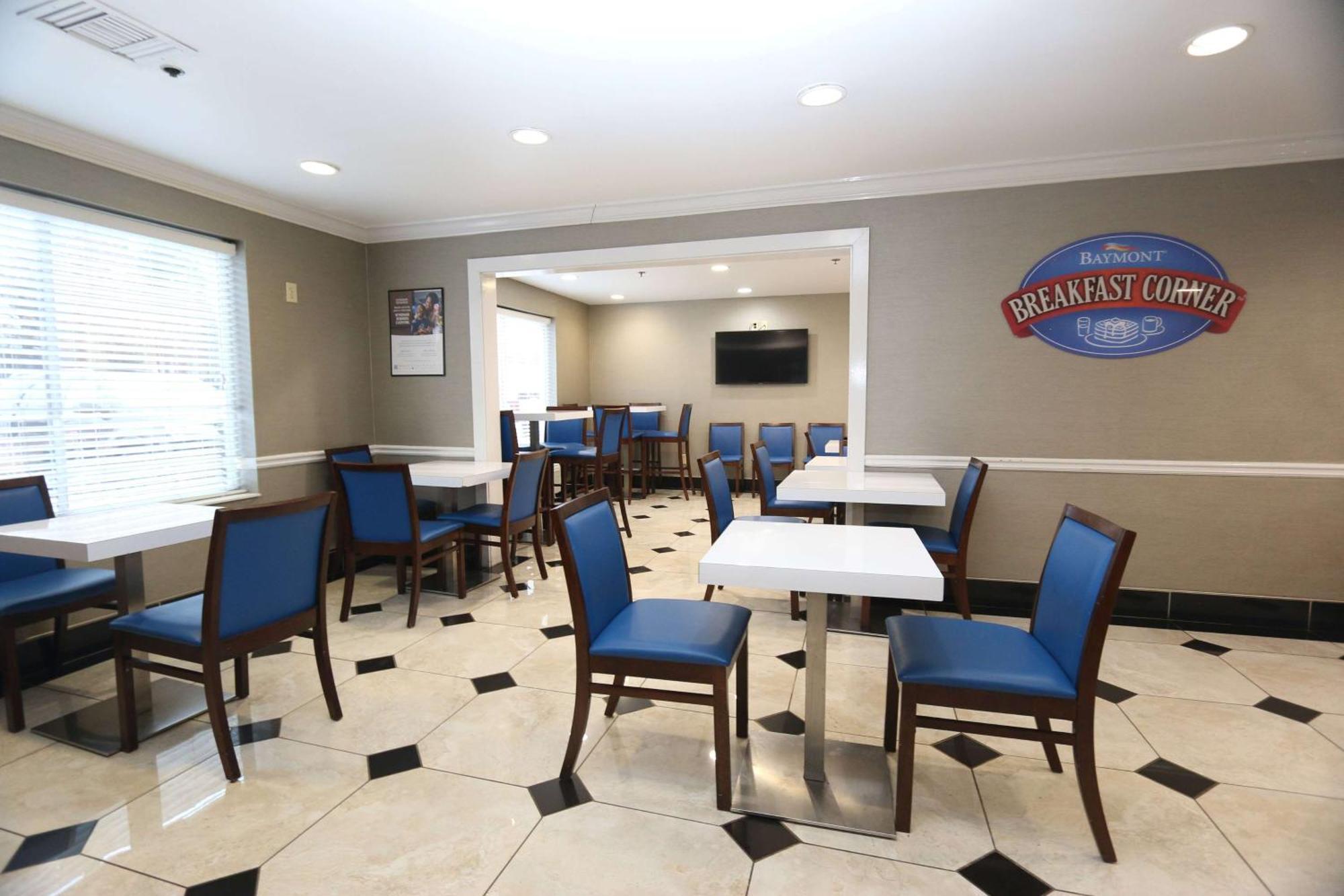Baymont By Wyndham Lithia Springs Atlanta Hotel Bagian luar foto